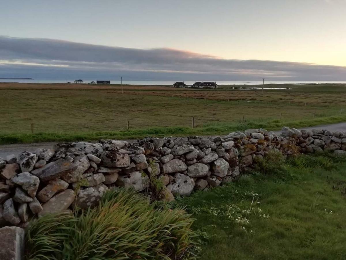 Sineag'S Cottage Pollachara Bagian luar foto